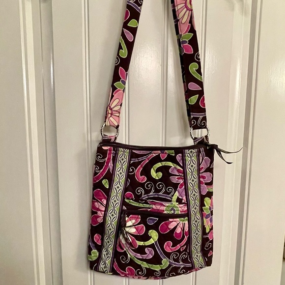 NWOT, Vera Bradley Hipster in Purple Punch - Picture 1 of 4